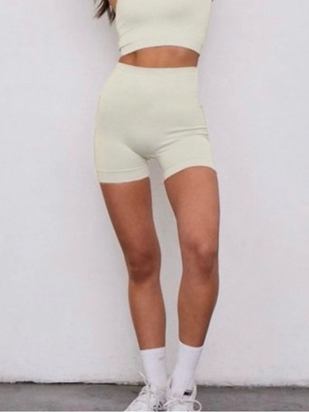 SET ACTIVE SCULPTFLEX High-Waisted Power Shorts Size XS in Oatmilk / Taupe Cream